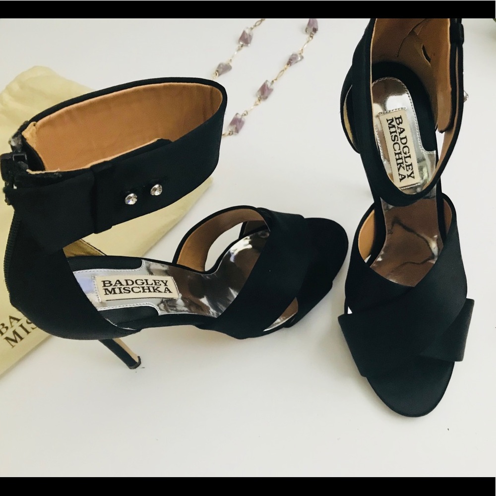 Badgley Mischka black high heels